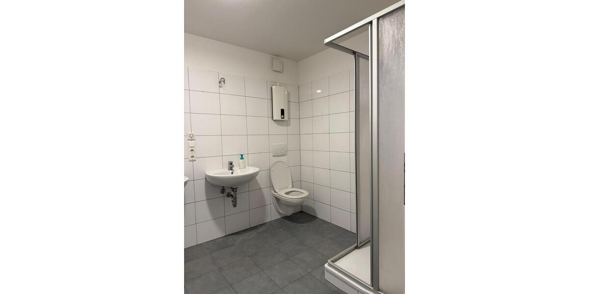 Dachgeschoßwohnung Oberhausen - 3 Zimmer, 83 m&sup2;, 840&euro; | Angebot:25924159