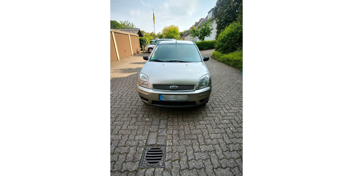 Ford Fusion 177.500 km 1.200 &euro; Castrop-Rauxel 44579