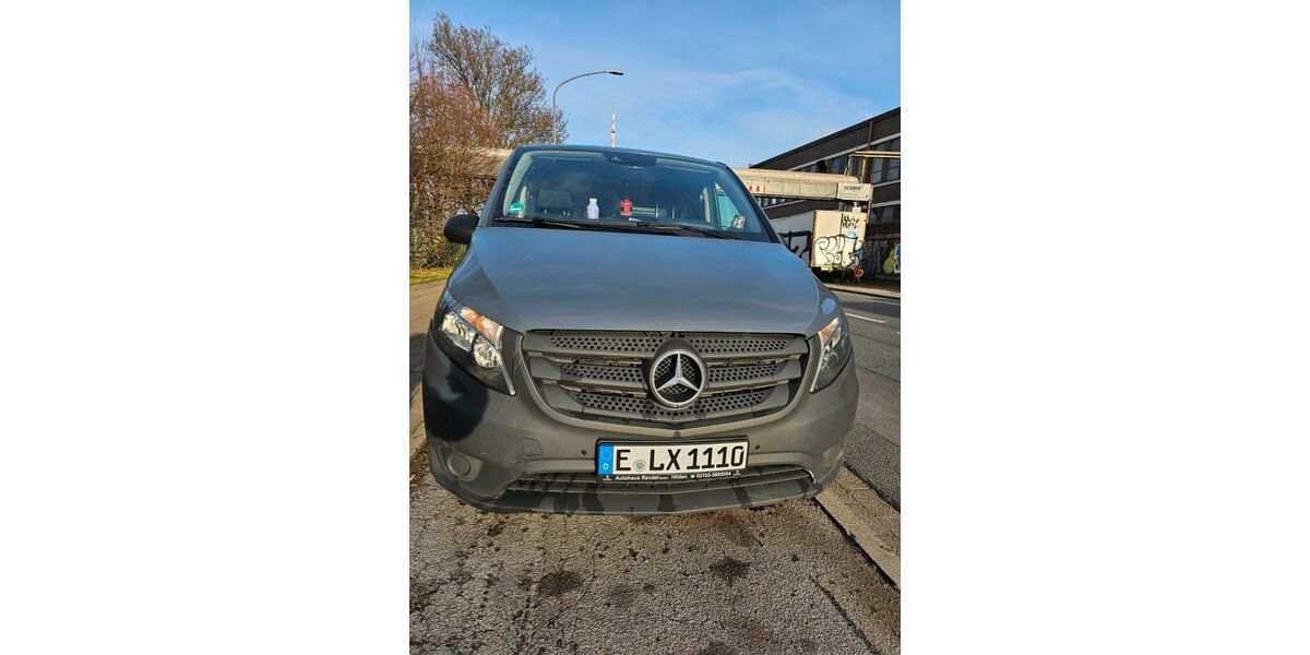 Mercedes-Benz Vito 171.500 km 11.490 &euro; Essen 45147