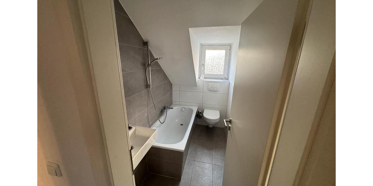Dachgeschoßwohnung Bottrop Boy - 4 Zimmer, 58 m&sup2;, 950&euro; | Angebot:26478126