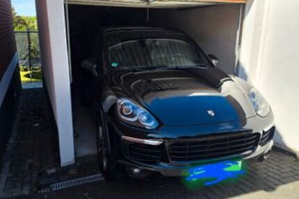 Porsche Cayenne 145.000 km 29.900 &euro; Wuppertal 42327