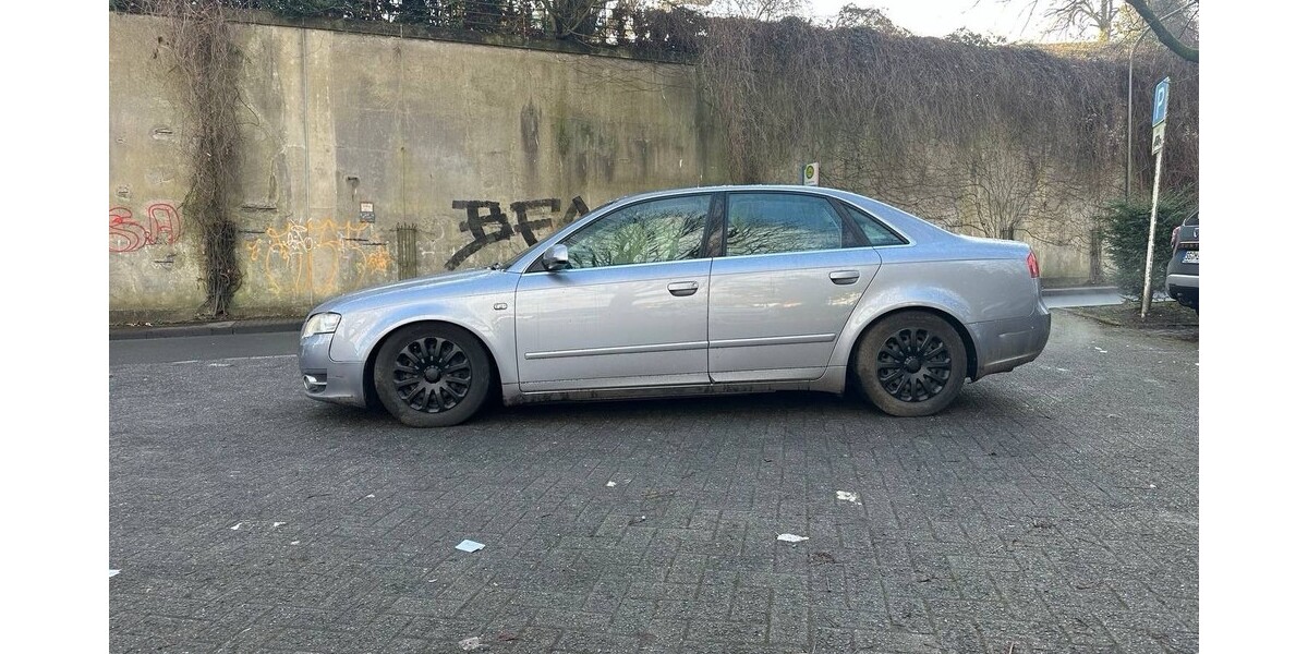 Audi A4 (B7) 230.000 km 2.500 &euro; Wuppertal 42275