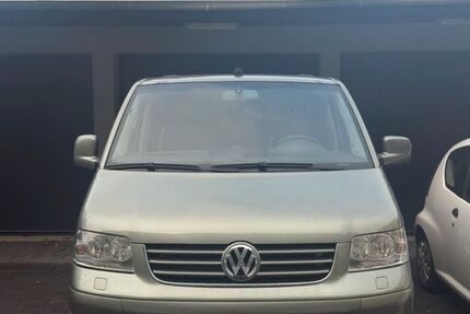 VW T5 Multivan 288.000 km 9.599 &euro; Wuppertal 42389