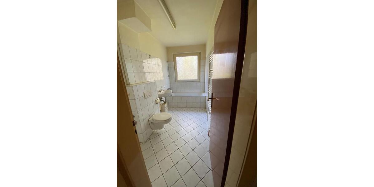 Erdgeschoßwohnung Essen Stadtbezirk V - 3 Zimmer, 86 m&sup2;, 960&euro; | Angebot:26023928