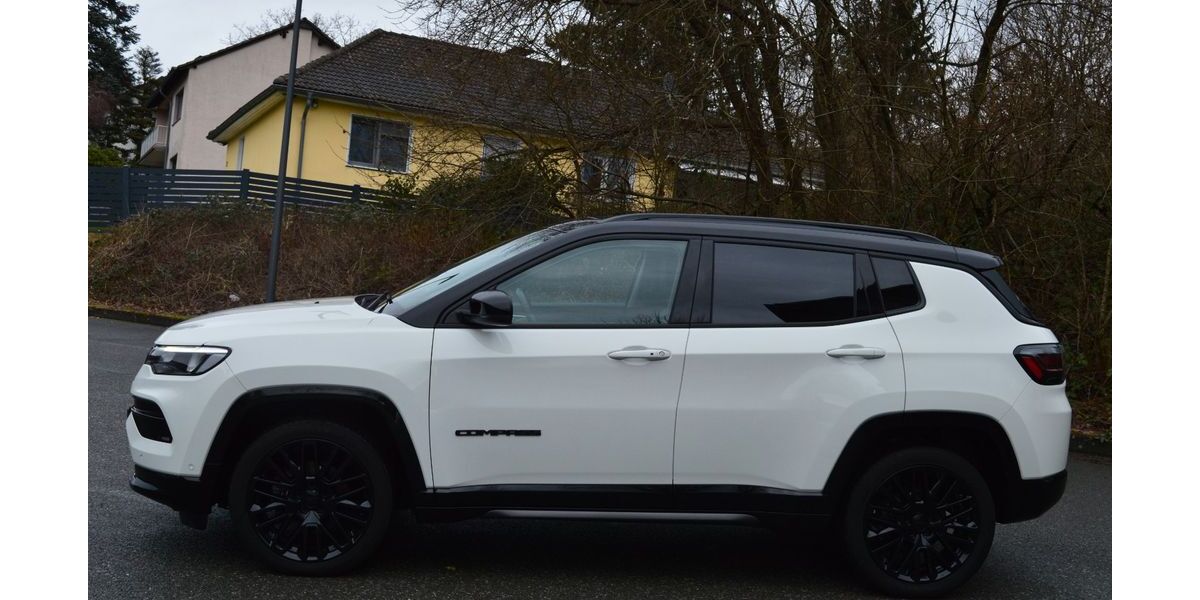 Jeep Compass 43.000 km 21.999 &euro; Wuppertal 42279