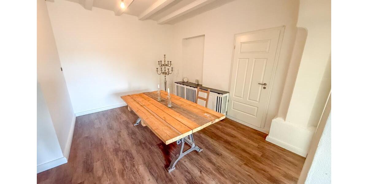 Hochparterre Hagen Hagen-Mitte - 3.5 Zimmer, 126 m&sup2;, 230.000&euro; | Angebot:26698287