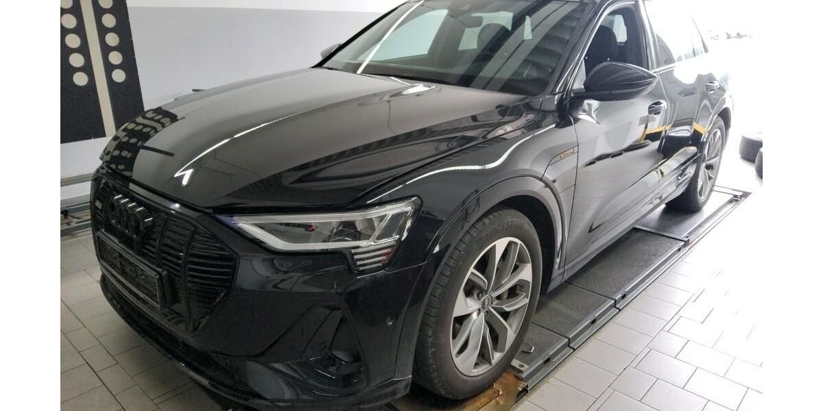 Audi e-tron 29.739 km 30.200 &euro; Hagen 58091