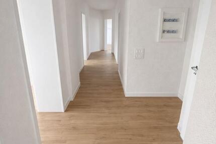 Wohnung Velbert Velbert-Mitte - 5 Zimmer, 110 m&sup2;, 850&euro; | Angebot:25932984