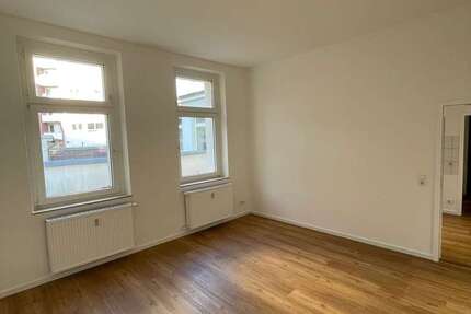 Wohnung Oberhausen - 2 Zimmer, 66 m&sup2;, 570&euro; | Angebot:25392487