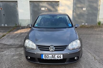 VW Golf 148.300 km 2.999 &euro; Bochum 44803