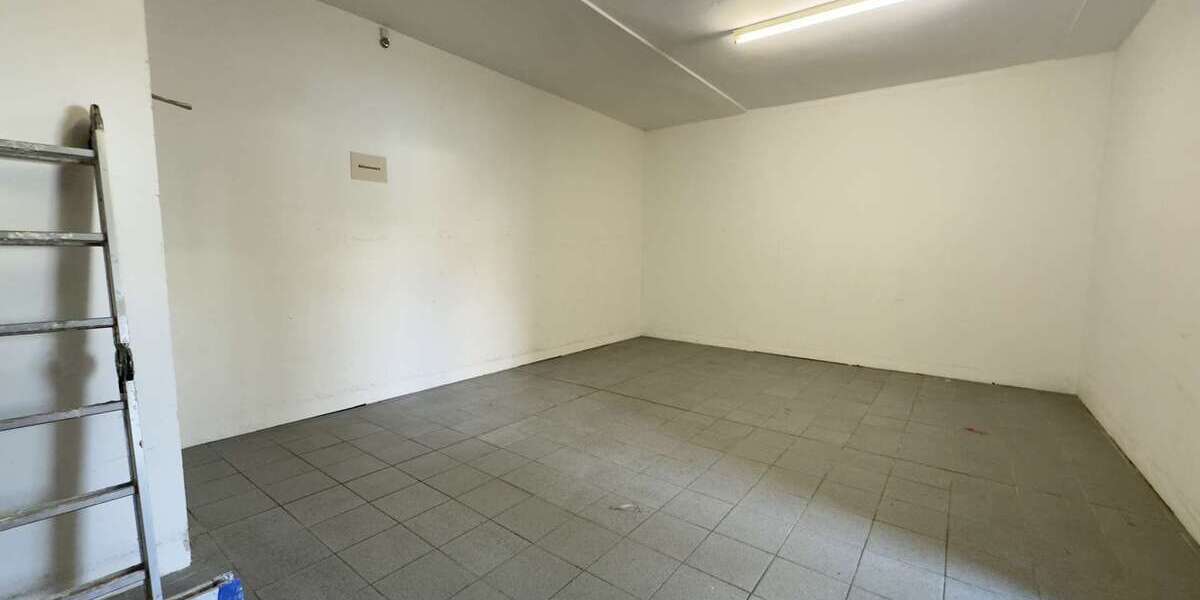 Top-Gewerbefläche in Marl-Hüls – 655 m² Verkaufs-, Büro- & Lagerfläche mit Parkplätzen - Gewerbeobjekt Marl Hüls-Süd | Angebot:25839488