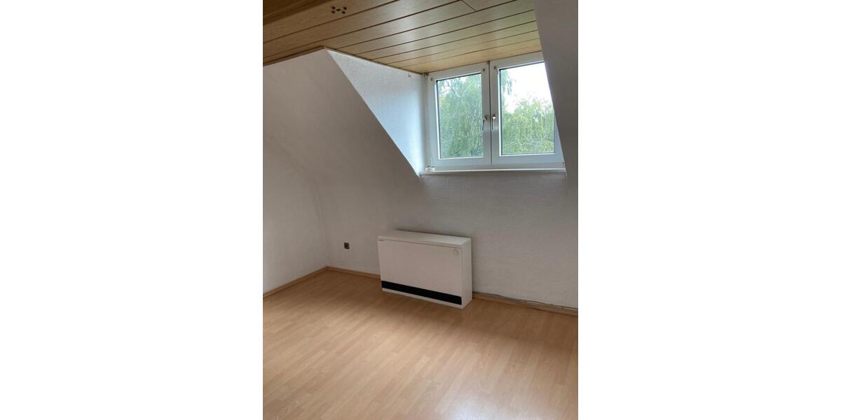 Dachgeschoßwohnung Gelsenkirchen Gelsenkirchen-Mitte - 2.5 Zimmer, 63 m&sup2;, 395&euro; | Angebot:25611924