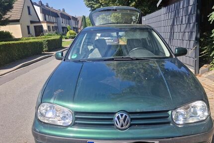 VW Golf 212.000 km 1.200 &euro; Bochum 44866