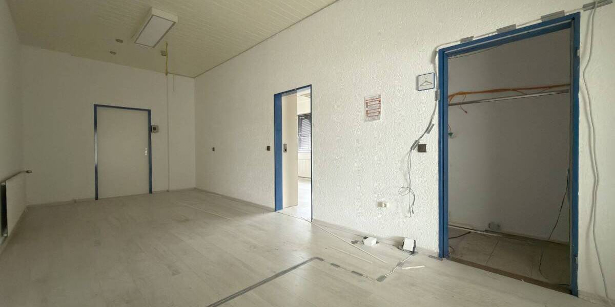 Gewerbeobjekt Oberhausen Lirich-Nord - 4 Zimmer, 995&euro; | Angebot:26572489