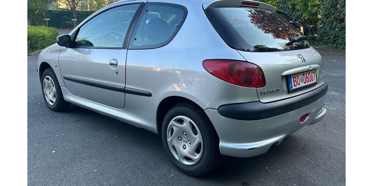 Peugeot 206 164.000 km 1.111 &euro; Bochum OT Innenstadt 44809