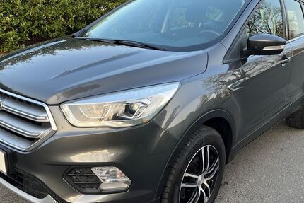 Ford Kuga 105.000 km 11.200 &euro; Witten 58454
