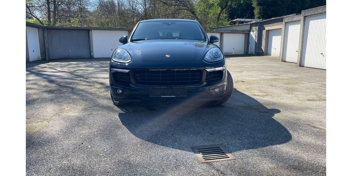 Porsche Cayenne 148.000 km 32.000 &euro; Essen 45309