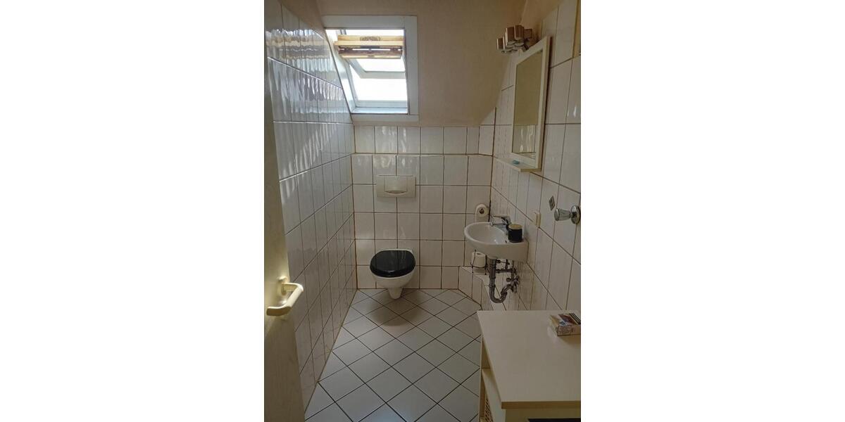 Dachgeschoßwohnung Oberhausen - 4 Zimmer, 110 m&sup2;, 189.999&euro; | Angebot:24979111
