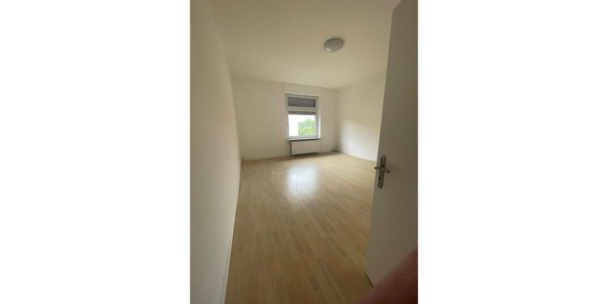 Dachgeschoßwohnung Hagen Hagen-Mitte - 3 Zimmer, 110 m&sup2;, 770&euro; | Angebot:25081466