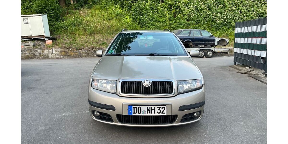 Skoda Fabia 293.000 km 1.399 &euro; Dortmund-Hörde 44263