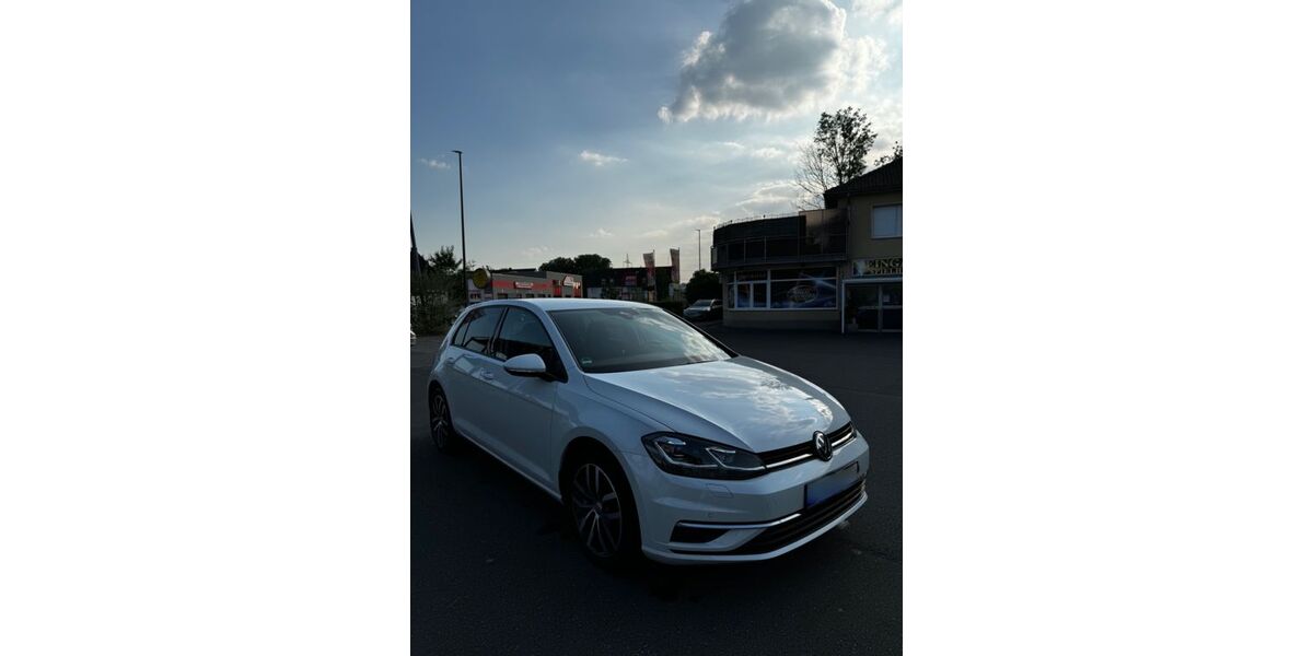VW Golf 140.000 km 11.500 &euro; RECKLINGHAUSEN 45657