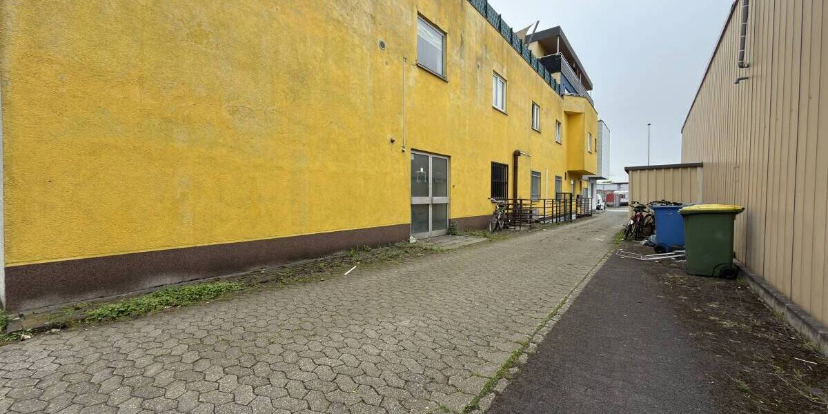 Gewerbeobjekt Oberhausen Lirich-Nord - 9 Zimmer, 2.300&euro; | Angebot:26585910