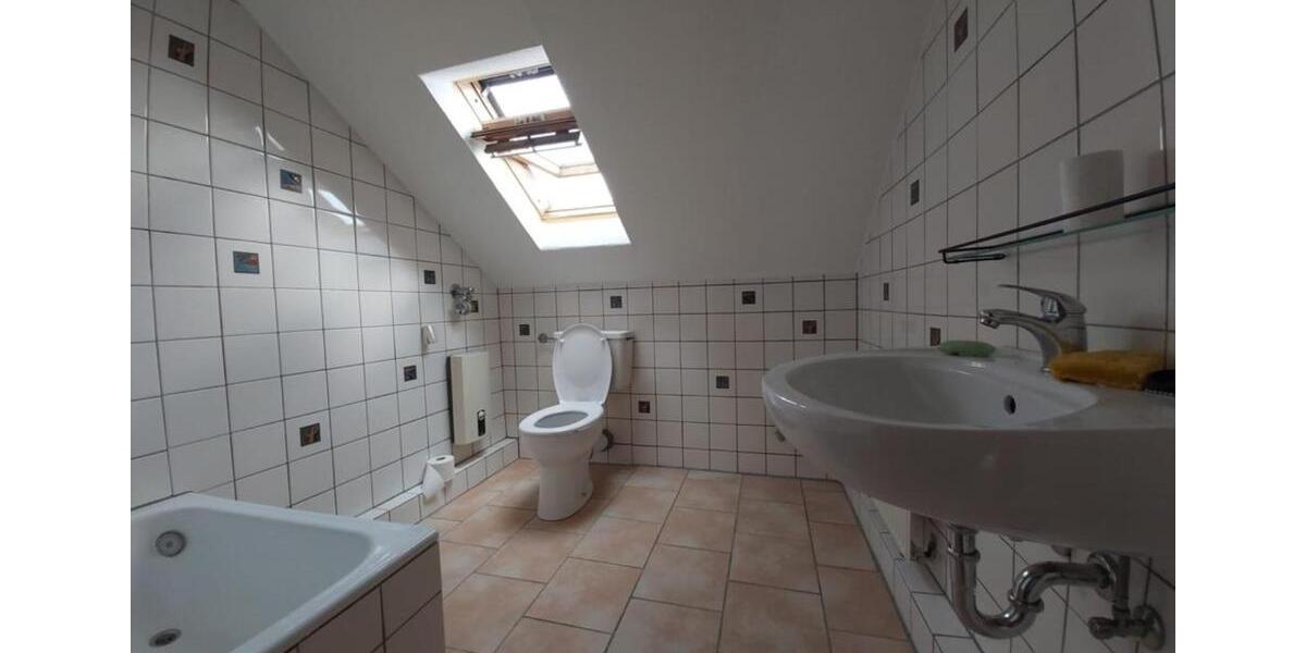 Dachgeschoßwohnung Wuppertal Gemarkung Langerfeld - 2 Zimmer, 60 m&sup2;, 450&euro; | Angebot:25967629