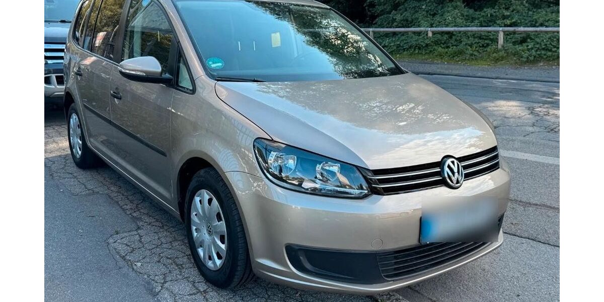 VW Touran 158.000 km 6.200 &euro; Essen 45259