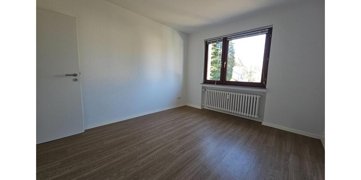 Etagenwohnung Mülheim an der Ruhr Broich - 3 Zimmer, 113 m&sup2;, 1.050&euro; | Angebot:25931911