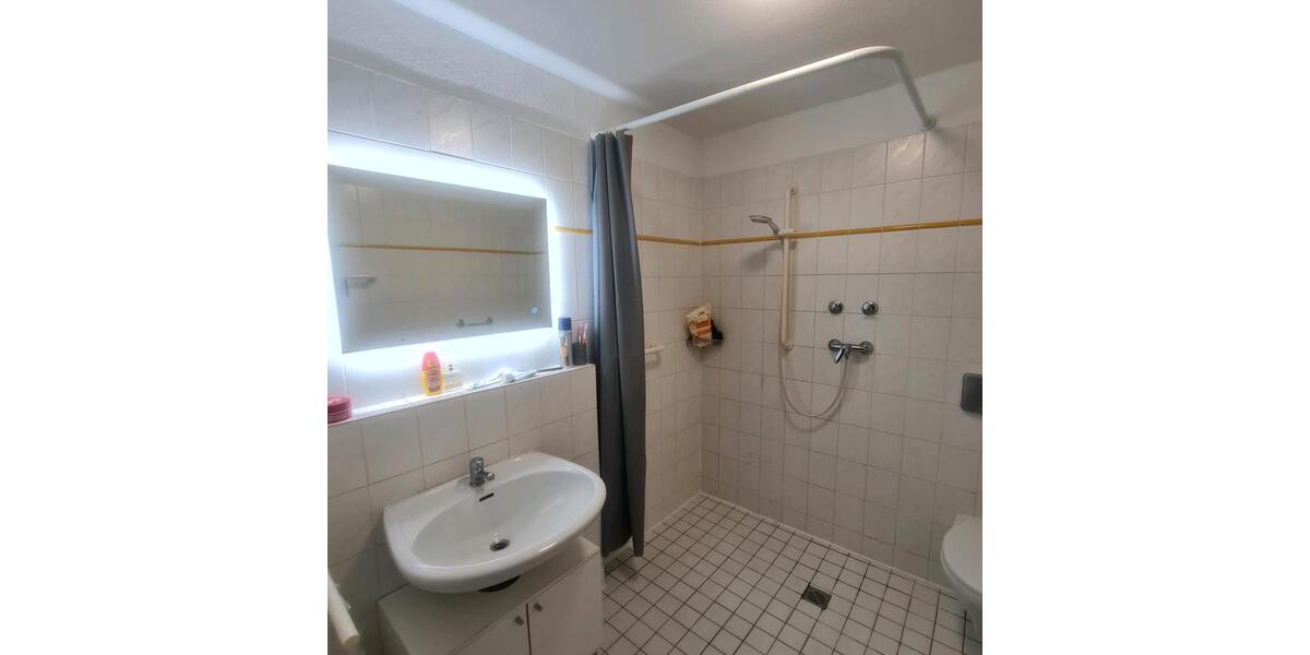 Etagenwohnung Essen Stadtbezirk II - 1 Zimmer, 48 m&sup2;, 380&euro; | Angebot:25433274