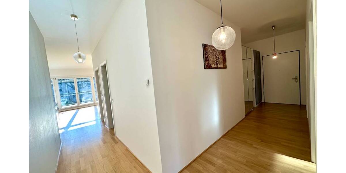 Etagenwohnung Mülheim Mitte - 4 Zimmer, 111 m&sup2;, 1.600&euro; | Angebot:25971060