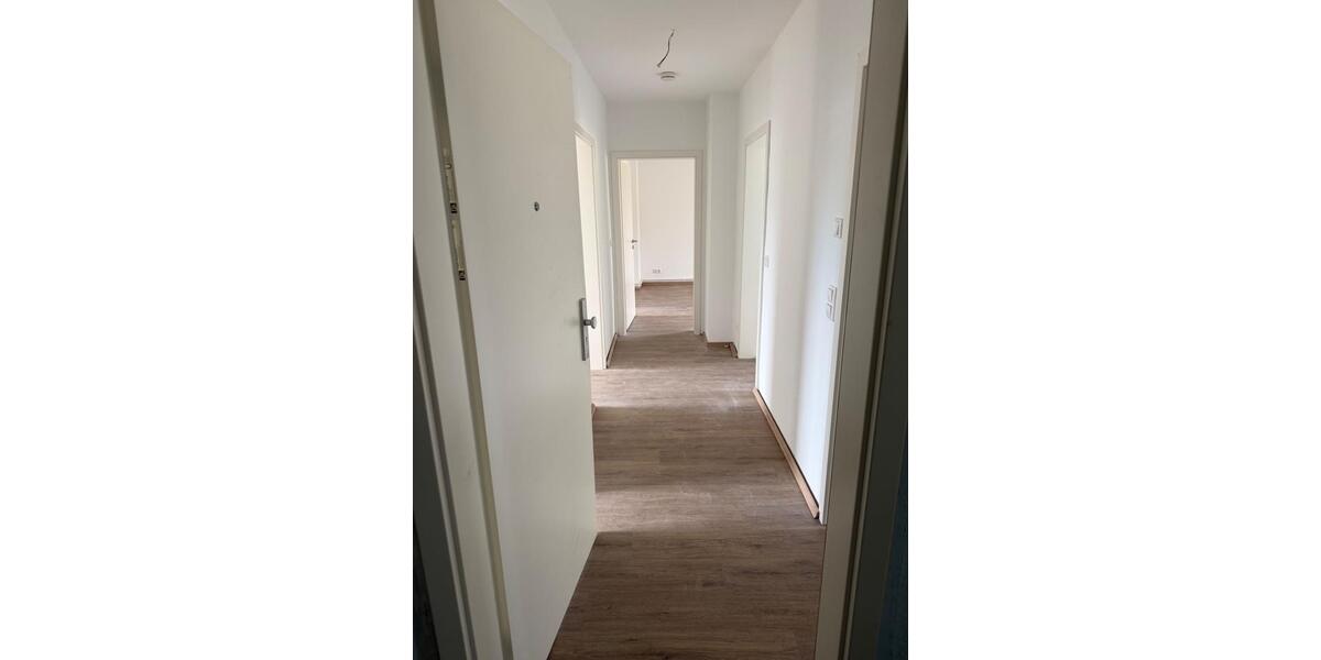 Etagenwohnung Bochum - 4 Zimmer, 73 m&sup2;, 693&euro; | Angebot:26375173