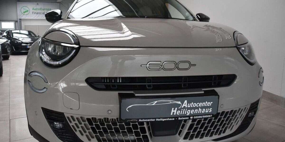 Fiat 600 9.898 km 21.980 &euro; Heiligenhaus 42579