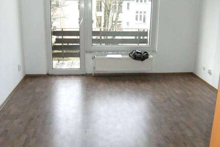 Wohnung Wuppertal Langerfeld - 3 Zimmer, 63 m&sup2;, 500&euro; | Angebot:26584799