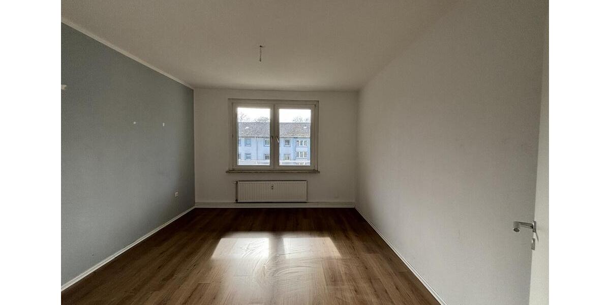 Etagenwohnung Essen Stadtbezirk VI - 3.5 Zimmer, 63 m&sup2;, 489&euro; | Angebot:25958496