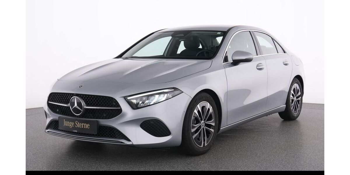 Mercedes-Benz A 200 6.458 km 28.445 &euro; Essen 45309