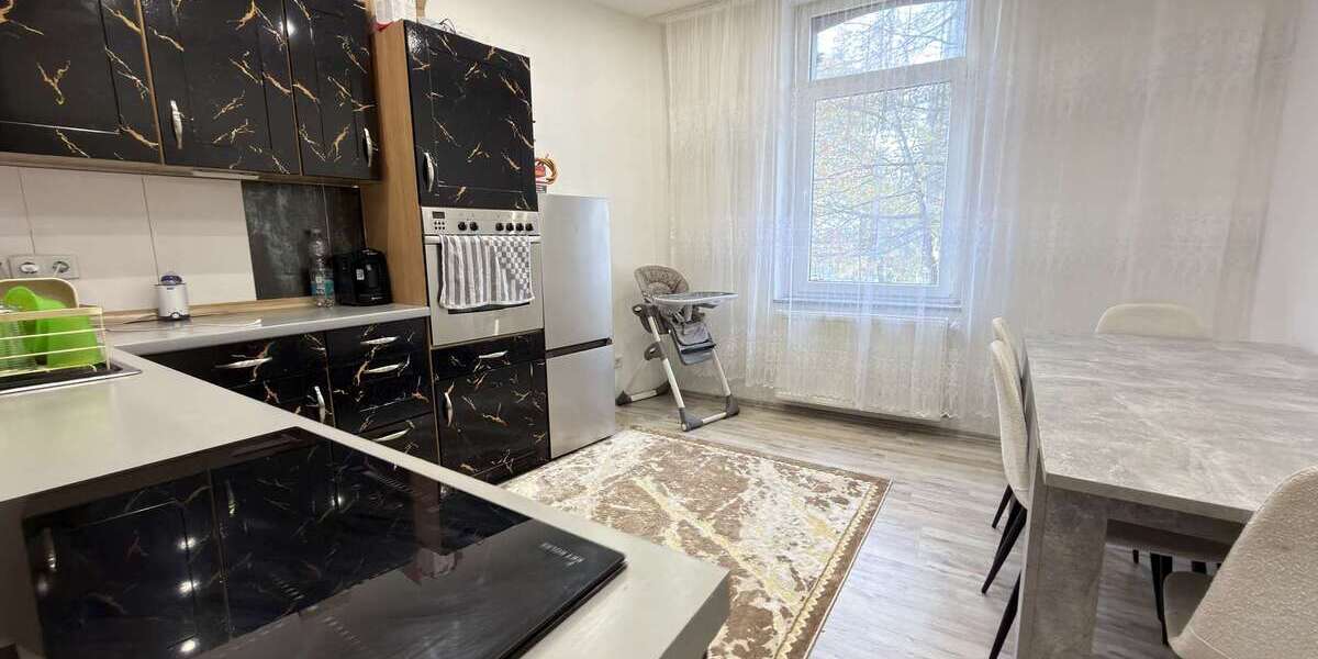 Modernisiertes 3-Parteienhaus mit Maisonette und Gartenanteil nahe Centro - Mehrfamilienhaus, Wohnhaus Oberhausen Osterfeld | Angebot:26835909
