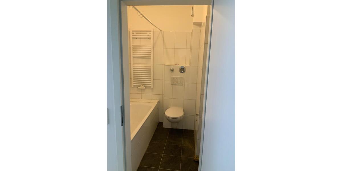 Etagenwohnung Bochum Bochum-Ost - 2 Zimmer, 67 m&sup2;, 490&euro; | Angebot:25903138
