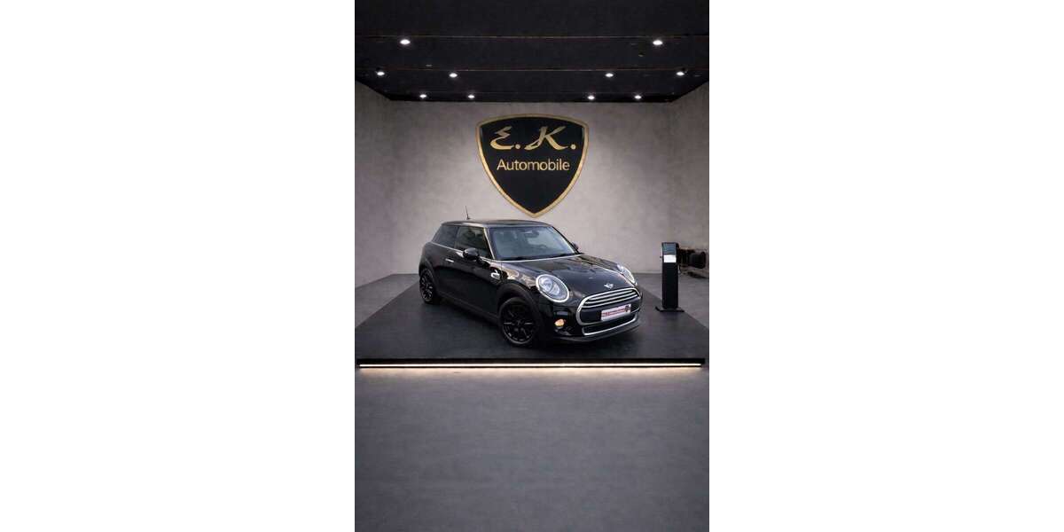 Mini Cooper 118.463 km 8.450 &euro; Oberhausen 46045