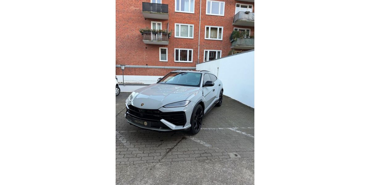 Lamborghini Urus 4.800 km 320.110 &euro; Dortmund 44141