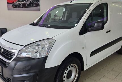 Peugeot Partner 116.503 km 6.900 &euro; Recklinghausen 45661