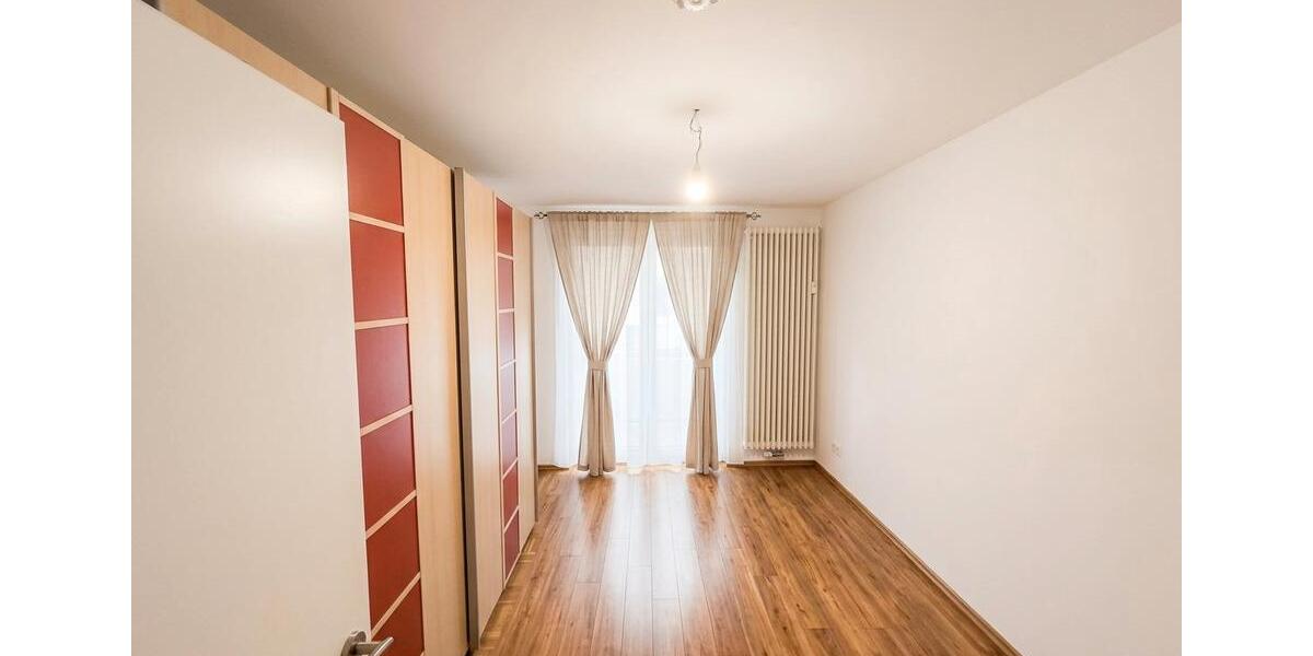 Etagenwohnung Oberhausen - 4 Zimmer, 80 m&sup2;, 136.000&euro; | Angebot:26483354