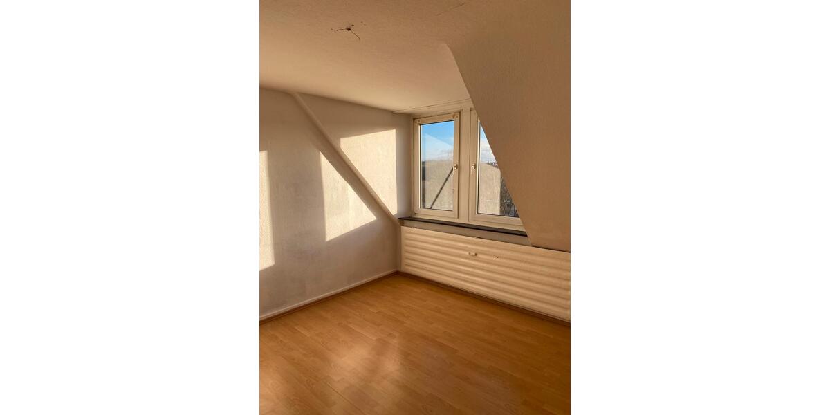 Dachgeschoßwohnung Hattingen - 3 Zimmer, 80 m&sup2;, 820&euro; | Angebot:25961184