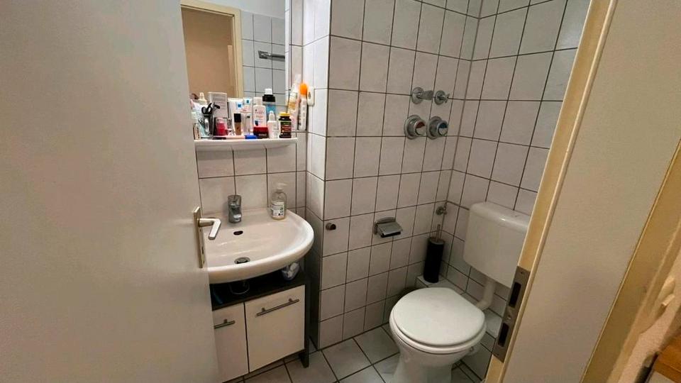 Etagenwohnung Bochum Querenburg - 1 Zimmer, 25 m&sup2;, 700&euro; | Angebot:25995523