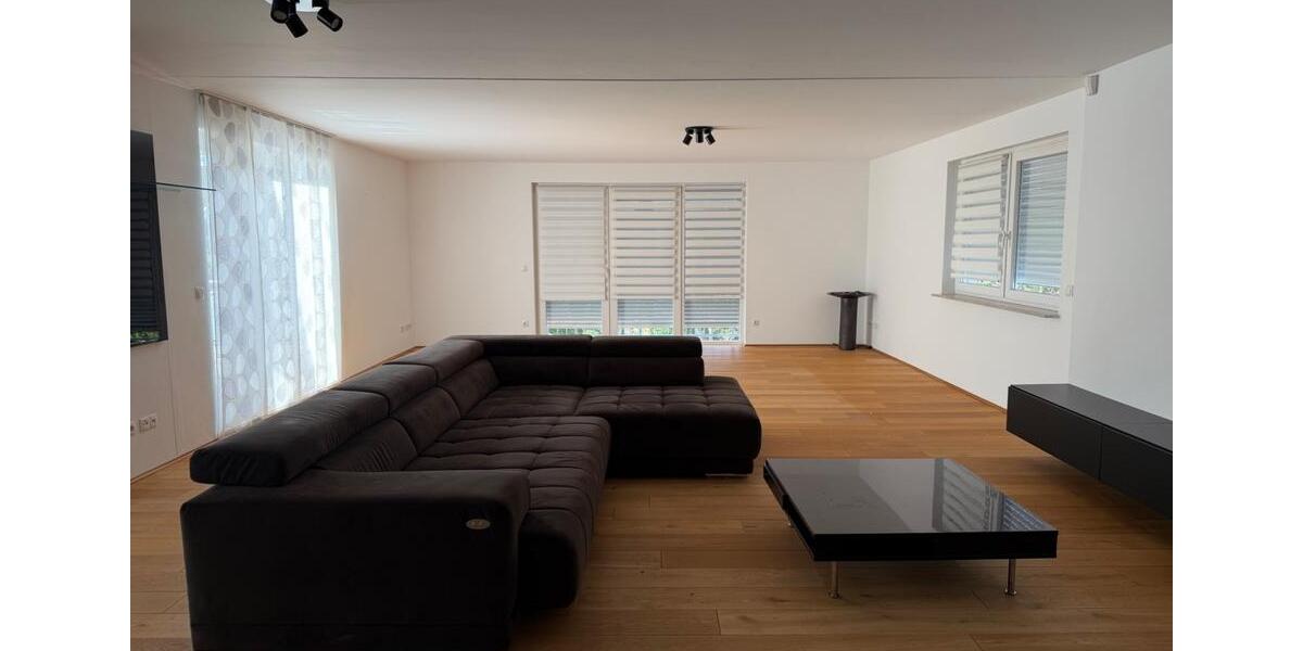 Etagenwohnung Dorsten - 3.5 Zimmer, 153 m&sup2;, 1.600&euro; | Angebot:25375728