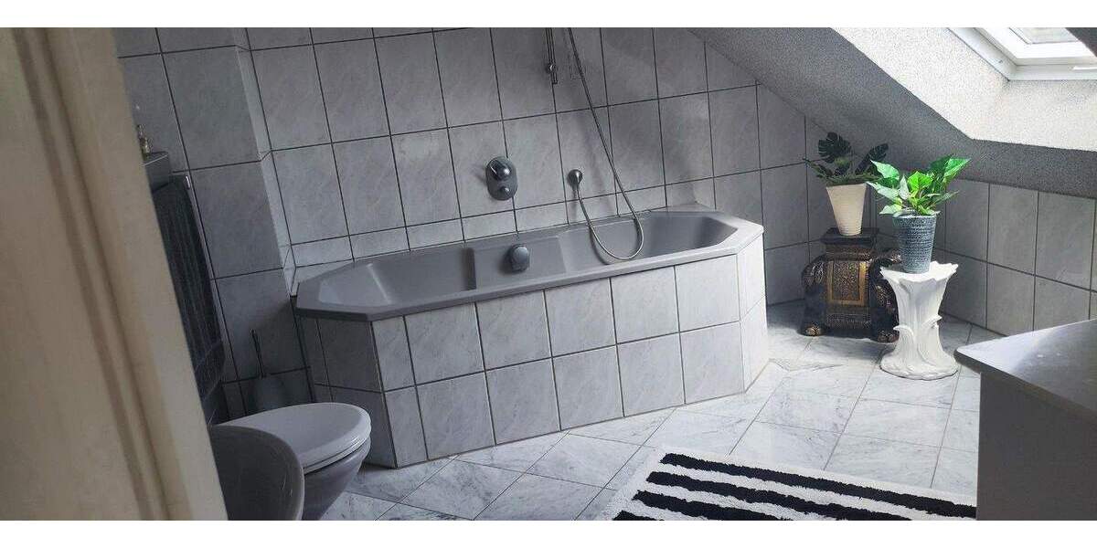 Etagenwohnung Dortmund Huckarde - 4 Zimmer, 102 m&sup2;, 319.000&euro; | Angebot:25716405