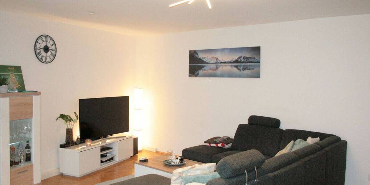 Etagenwohnung Dortmund Mitte - 2 Zimmer, 83 m&sup2;, 800&euro; | Angebot:26617773