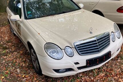 Mercedes-Benz E 200 632.052 km 1.100 &euro; Marl 45770