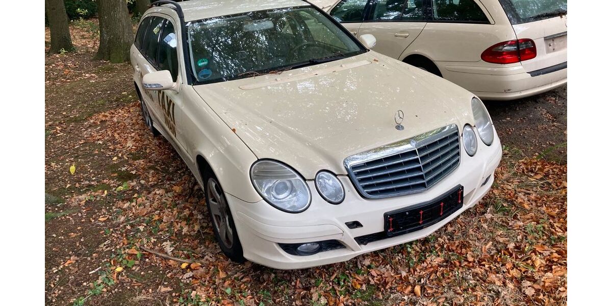 Mercedes-Benz E 200 632.052 km 1.100 &euro; Marl 45770