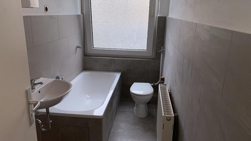 Erdgeschoßwohnung Gelsenkirchen Gelsenkirchen-Mitte - 3 Zimmer, 75 m&sup2;, 560&euro; | Angebot:25857334